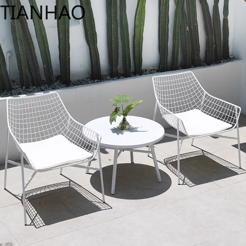 Outdoor Metal Table and Kit Co - огляд і ціна Gardening Tools Kit For Sale